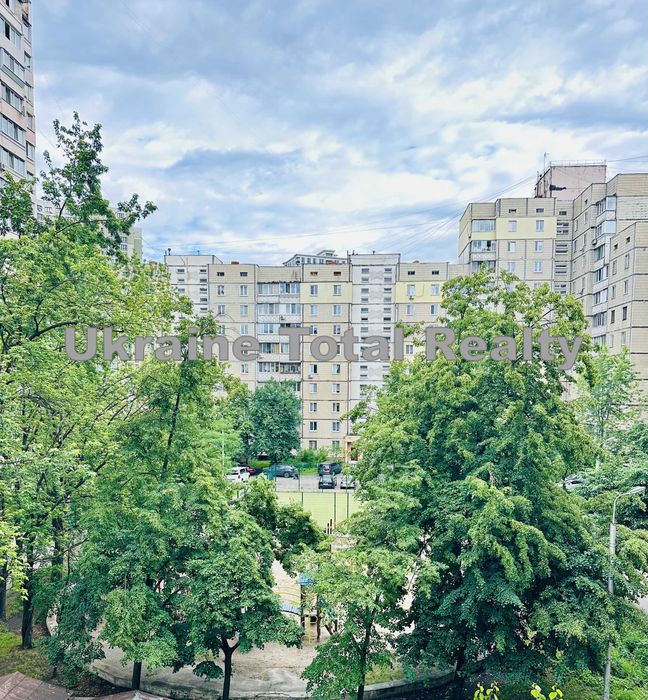 Метро Вирлиця 5хв! 3 кімнатна квартира 73м2! Вулиця Вербицького 34