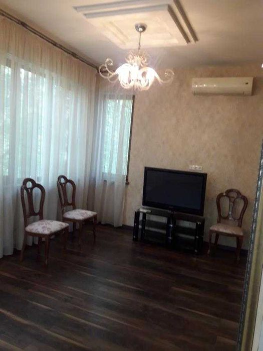 Продам 2-х комнатную Сталинку на пр. Гагарина 16 Среднефонтанская