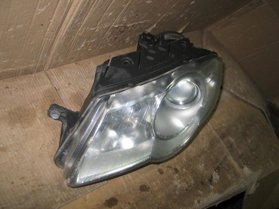 lampa przod vw passat b6 05-10r. 3c0941005s europa