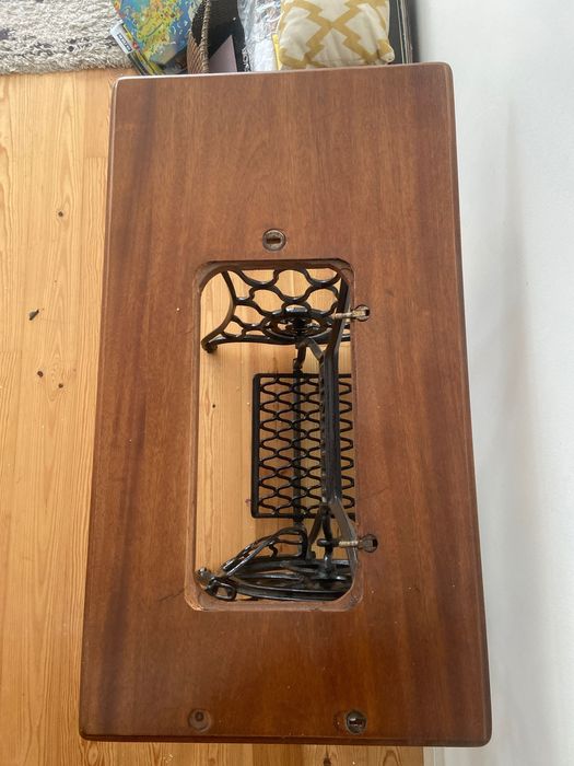 Móvel máquina costura singer