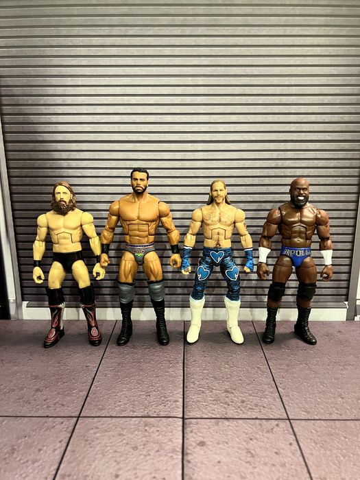 Figuras WWE Elite e AEW raras