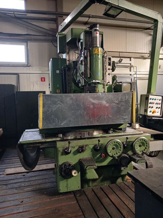 Вертикально-фрезерний  універсальний станок Bohner-Kohle  MF-3