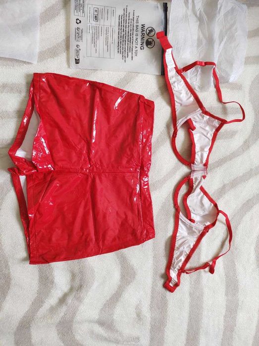 Еротичний комплект шкіряний Топ-Бюстгальтер+Шорти Лак Боди Кожа Санта