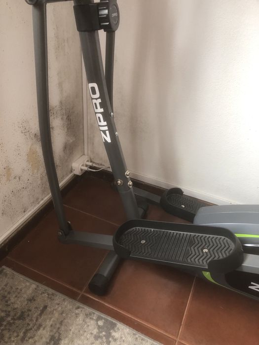 Bicicleta eliptica nova. Com fatura