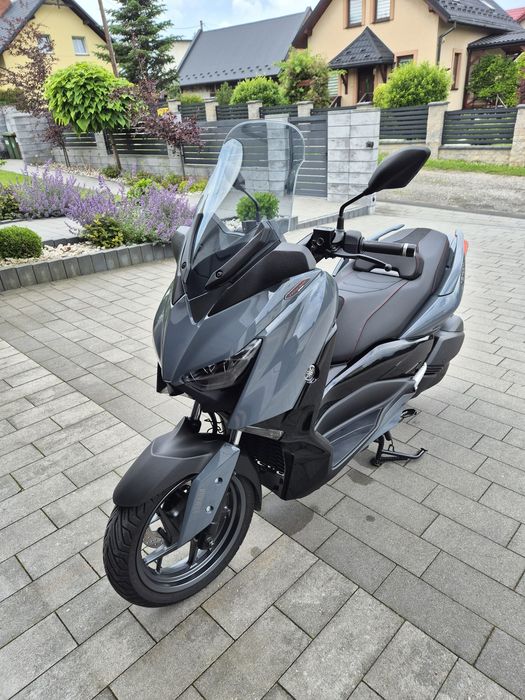 Yamaha XMax  300