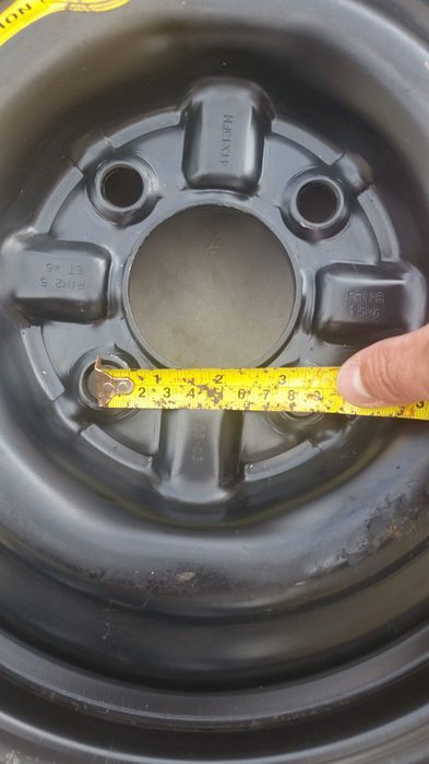 Roda suplente automóvel nova