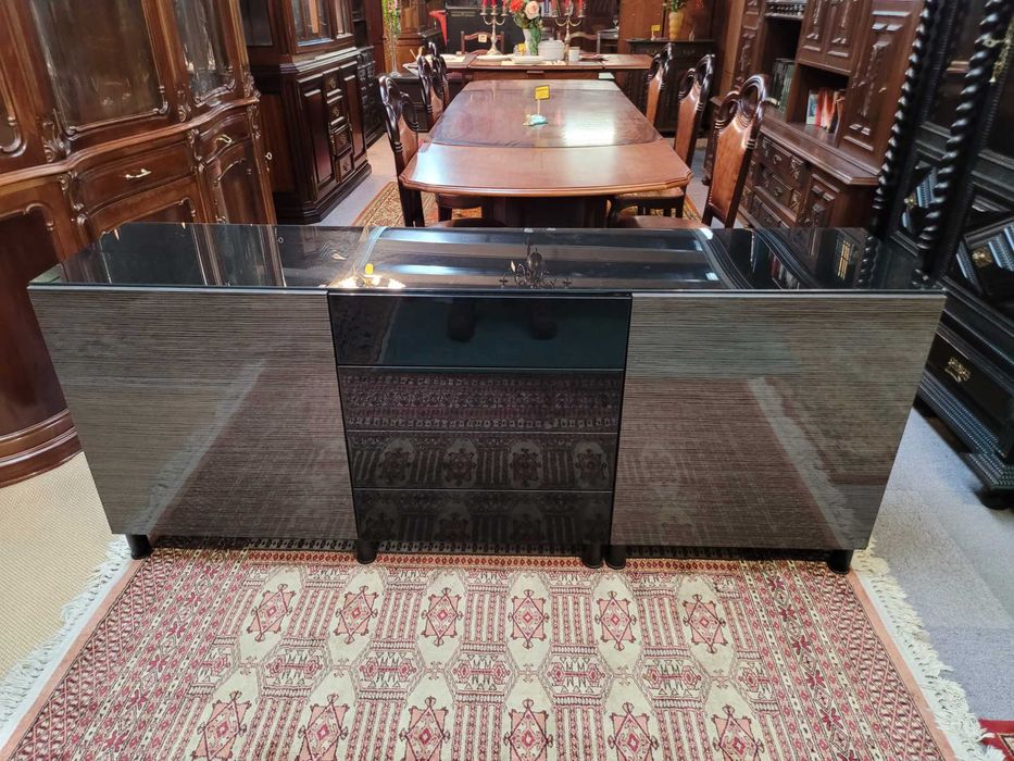 Aparador contemporâneo - Muito bom estado geral