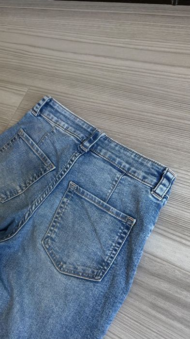 Джинси H&M на дівчинку 140