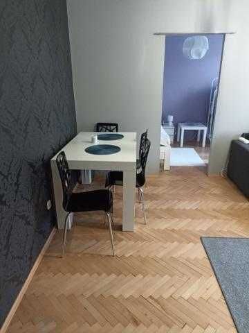 Mieszkanie na wynajem (Dąbrowskiego)