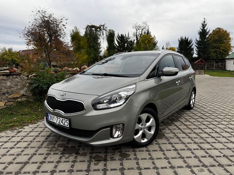Kia Carens