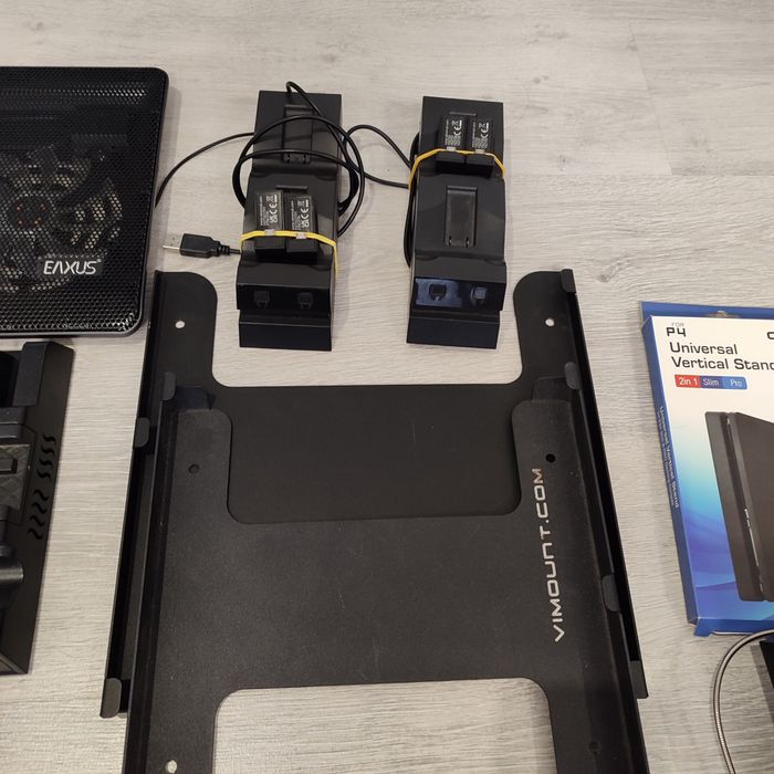 Підставка охолодження,зарядки геймпадвів  ps4,fat slim pro Sony playstation