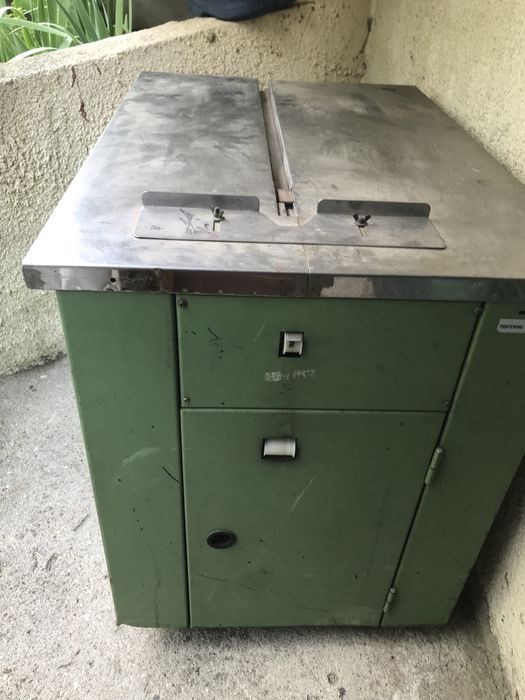 Maquina de cintar ou meter fita  embalgesembalages