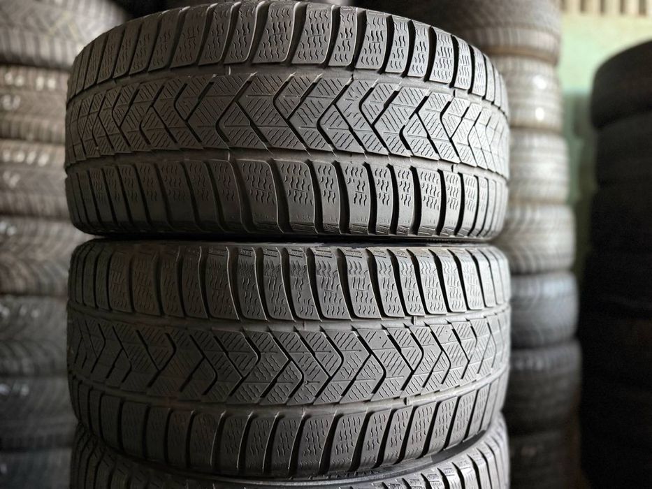235/40R19 Pirelli 2025p