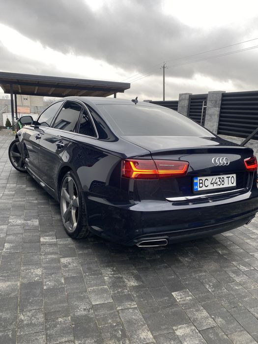 Ауді А6С7 2016