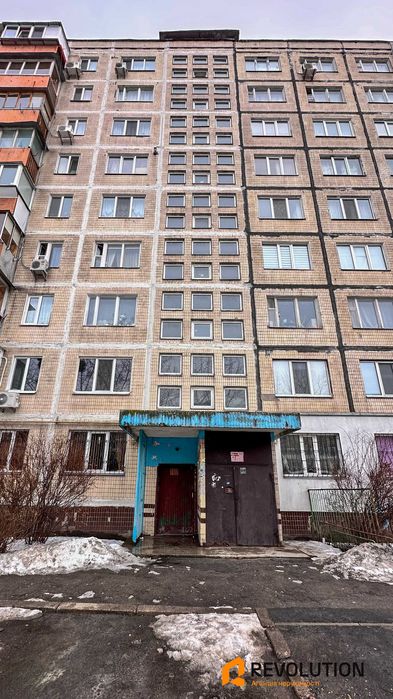 Без% Р.Шухевича 26в 2к з ремонтом, чудовий стан !