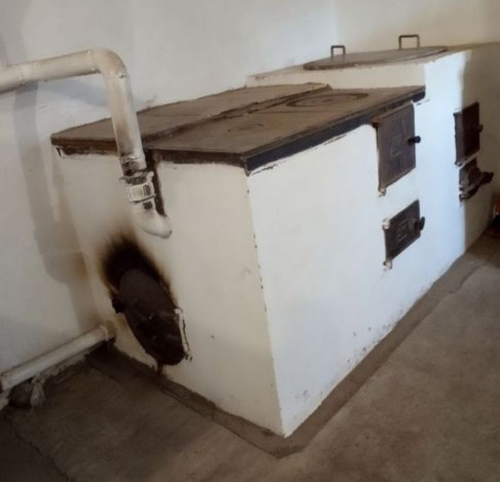 Твердопаливний котел в губку.