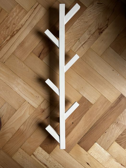 Tjusig wieszak Ikea