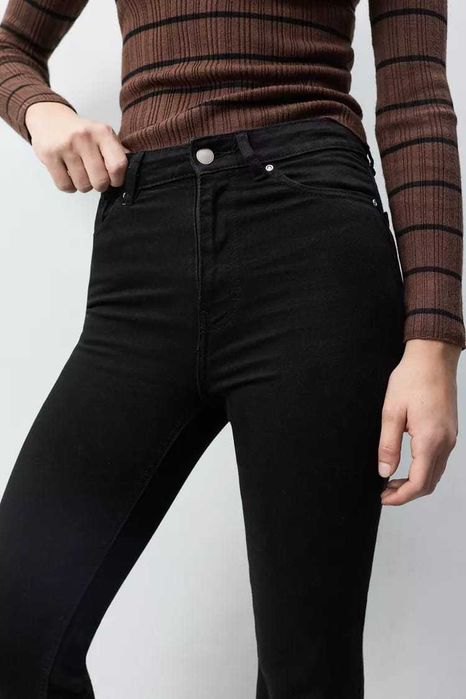 Calças ganga boca de sino