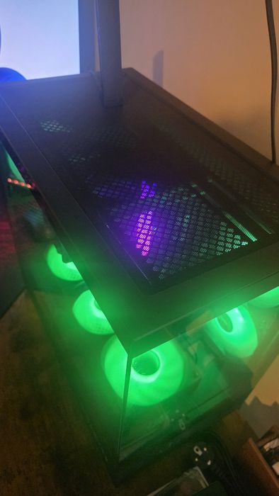 PC Gaming Gigabute Ryzen 7 5700X 32GB DDR4 RX 6650xt