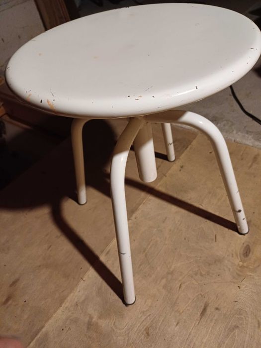 Antyk - Loft Taboret lekarski metalowy