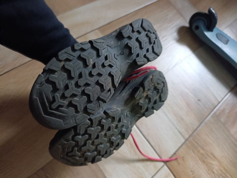 Dziewczęce buty górskie turystyczne trekkingowe grafitowo różowe 35