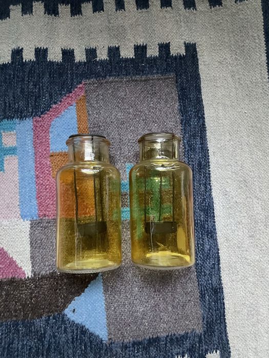 2 żółte lampoiny na T light szklane