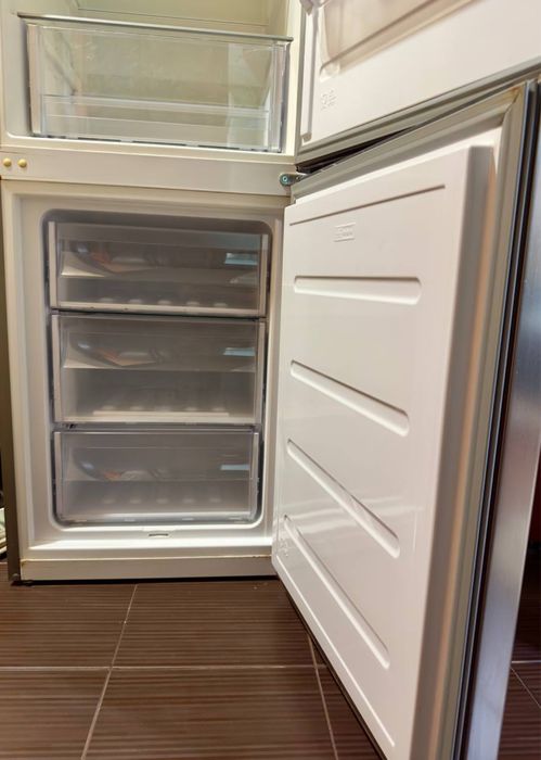 Холодильник Indesit