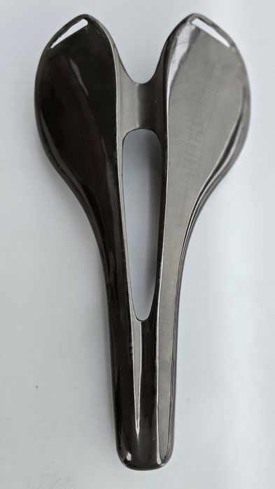 Siodlo full carbon do roweru szosowego