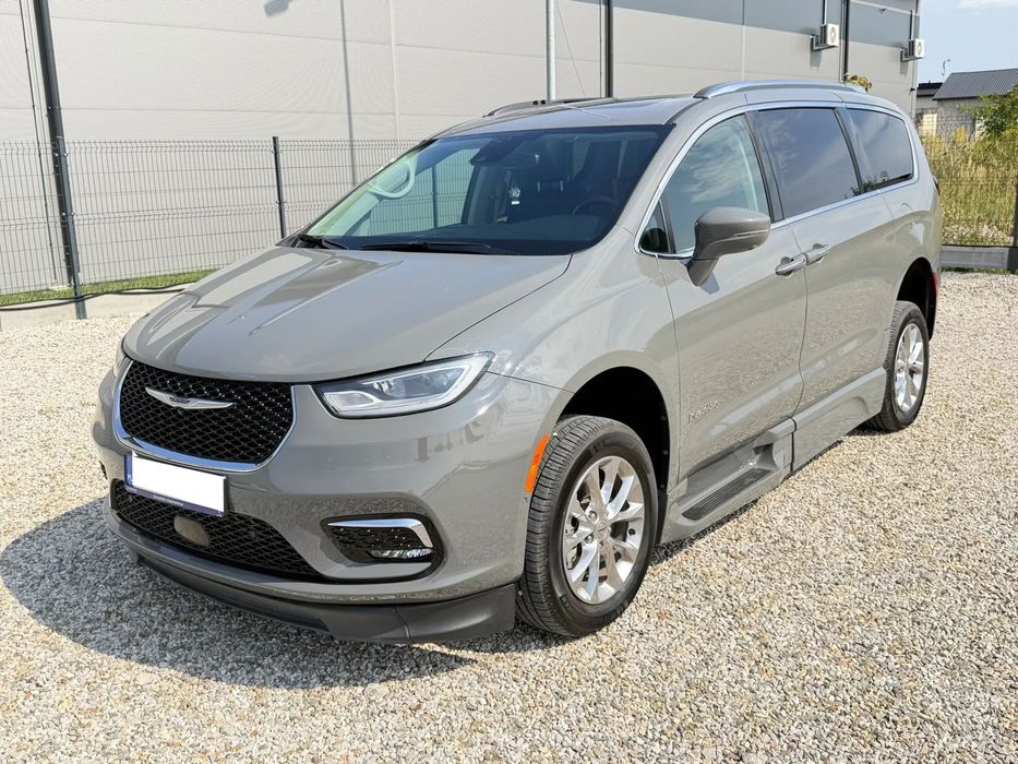 Chrysler Pacifica