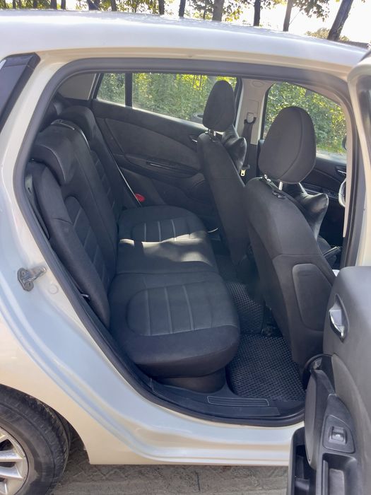 Fiat Bravo 2012, 1.6 MT