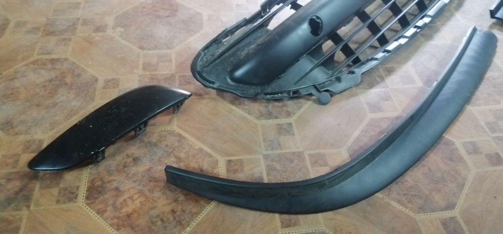 Пежо 207. Пластик кузова