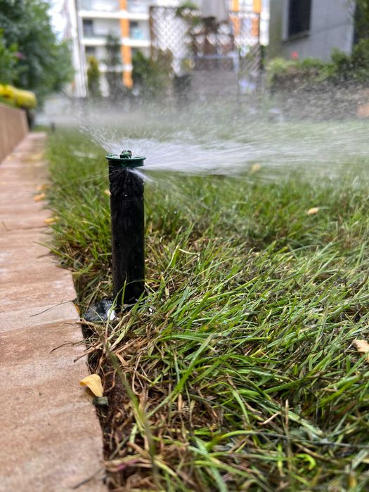 Automatyczne systemy nawadniające/projektowanie/ zakładanie ogrodów