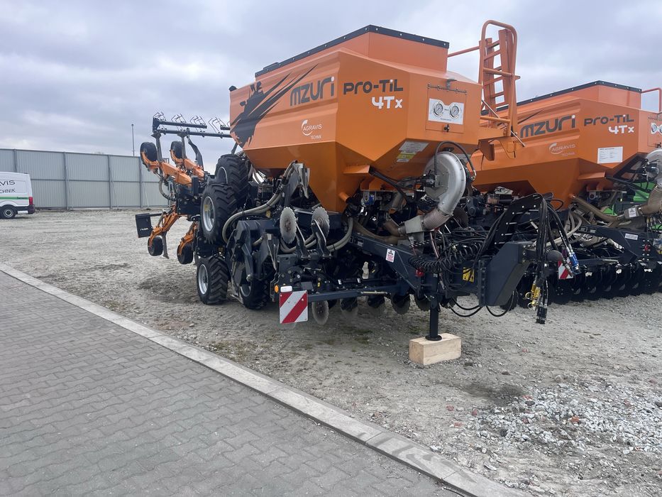 Mzuri Pro-Til 4t Select  WYPRZEDAŻ Strip till /stkczajkowski