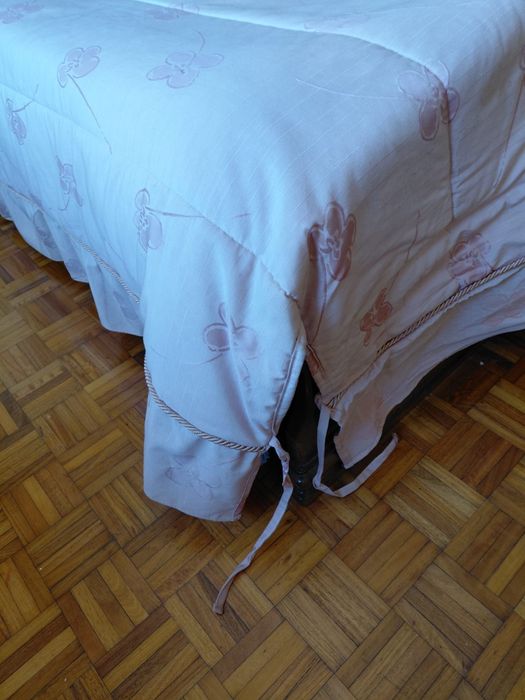 Colcha de cama rosa