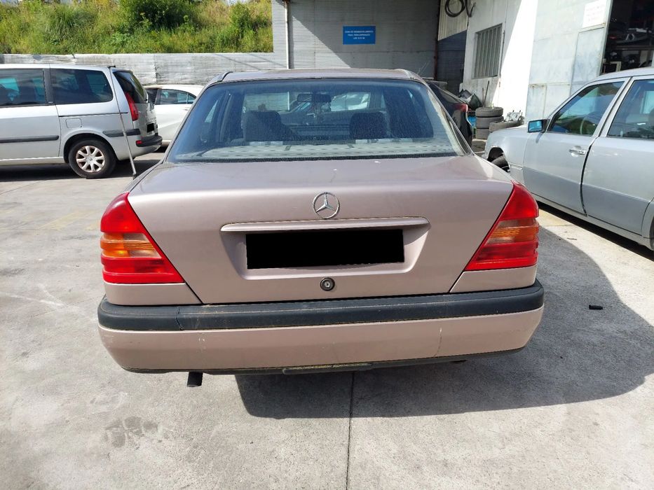 Para peças MERCEDES-BENZ Classe C (W202)