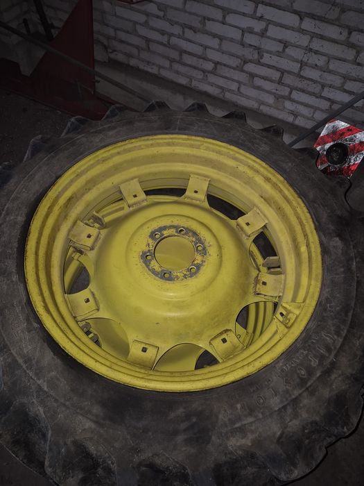 Opony Koła 340/85R38 (13.6R38)