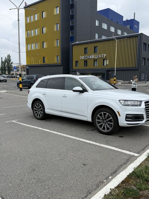 Audi Q7 premium plus