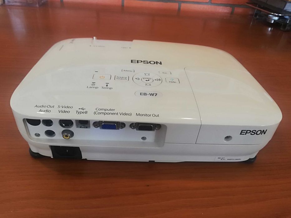 Projector de Vídeo EPSON EB-W7