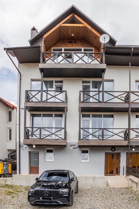 БуковельHAYA villa оренда 10-18 осіб,подобово