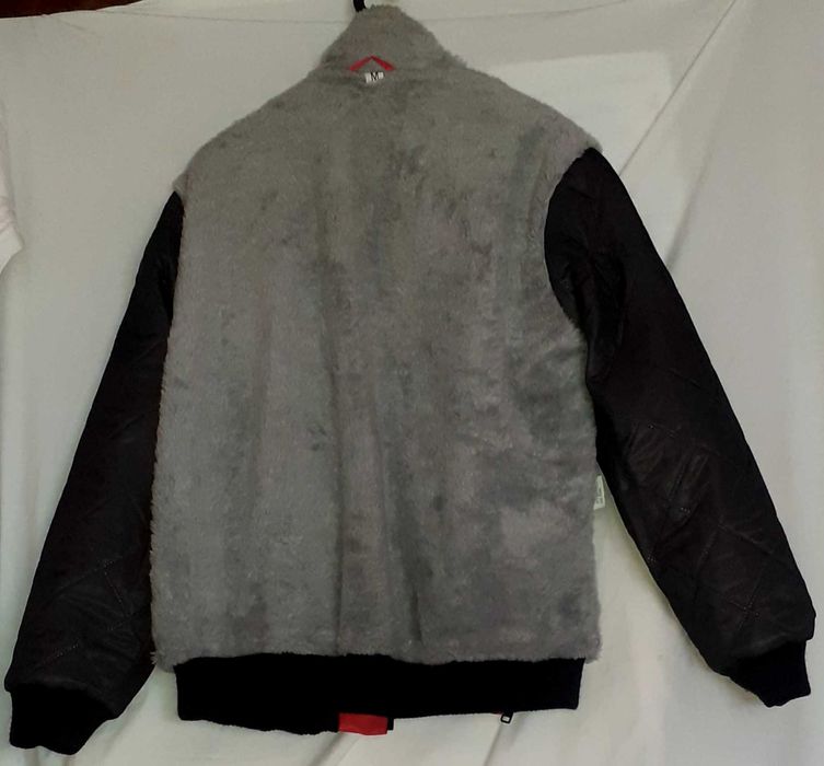Casaco Vermelho com pêlo