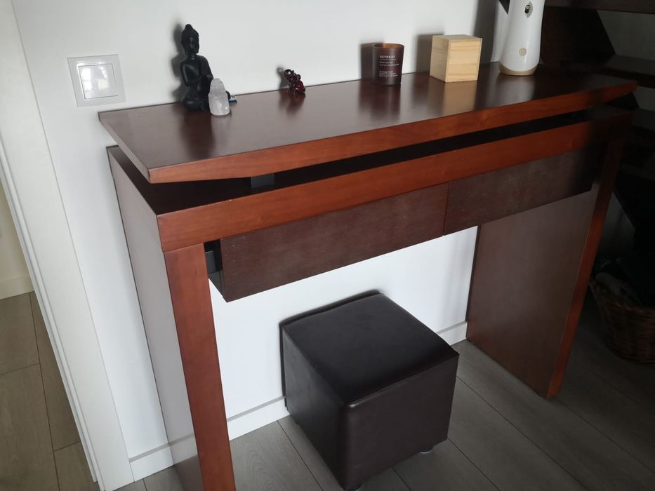 Móveis de sala em madeira maciça