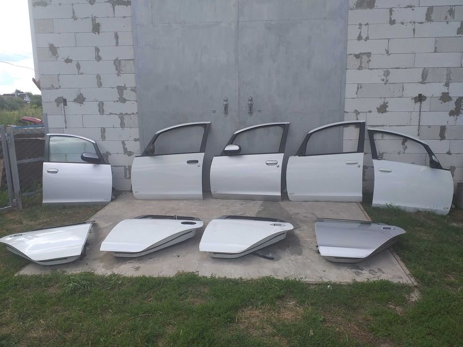 Дверь двери дверка MITSUBISHI Colt 2008-2012