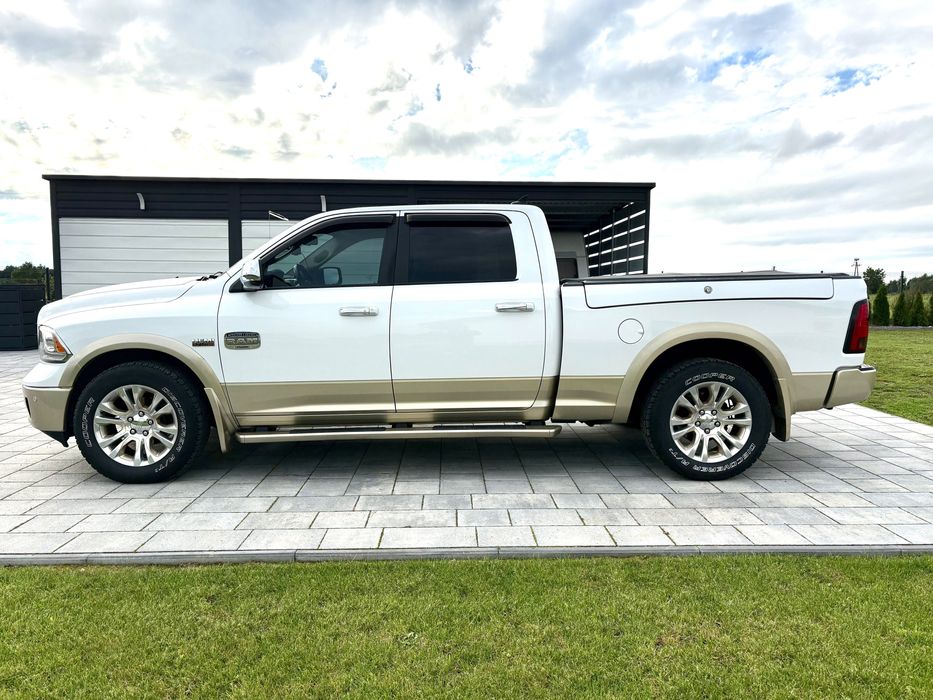 RAM Laramie LONGHORN 2016, 5,7 Hemi, piękny