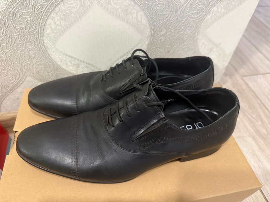 Продам туфлі Braska