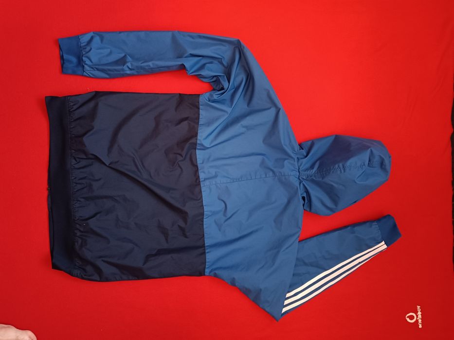 Продам оригинальную мужскую ветровку Adidas originals размер М