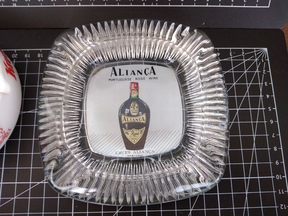 Cinzeiros Vintage de publicidade de bebidas etc