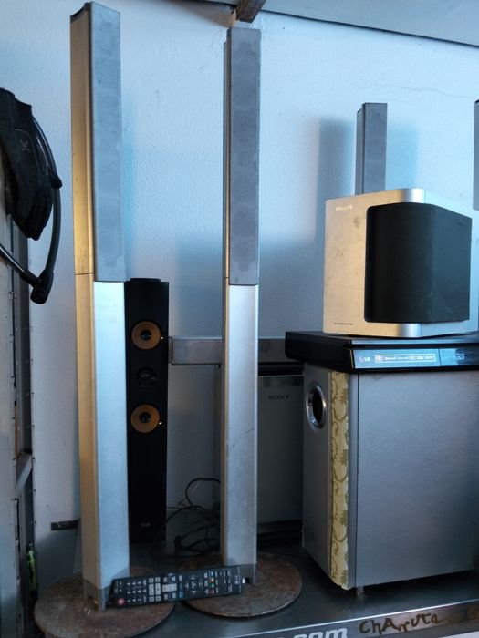 Colunas e subs de casa