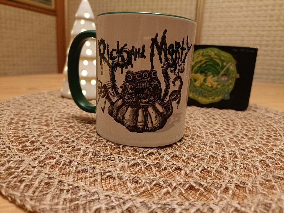 Kubek z logo Rick and Morty nowy
