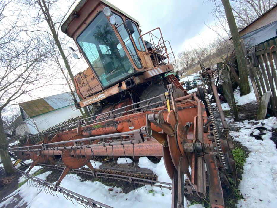 Комбайн Дон 1500