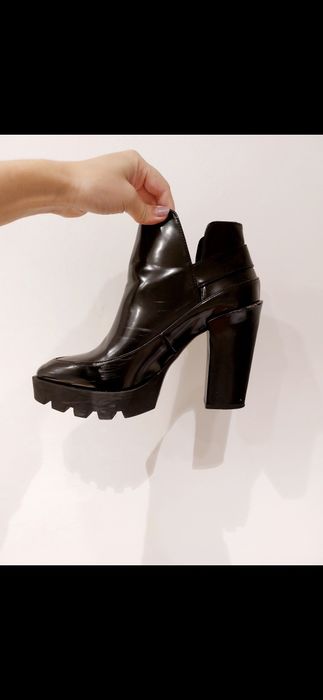 Botas/ botins com salto zara